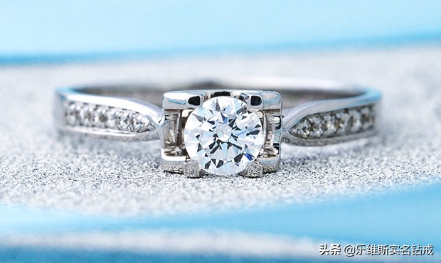 呼伦贝尔钻戒怎么选需要注意什么,买钻戒要注意什么怎么选择