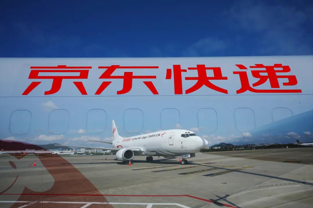 ​顺丰、中通、京东，各自打的什么算盘？谁的手段更高明？