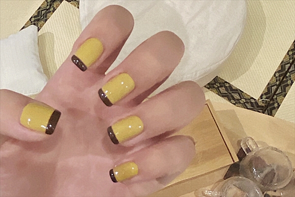 布丁奶白蔷薇美甲,布丁蓝莓色美甲款式