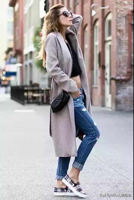 包包模特一般怎么凹造型,包包怎么摆造型