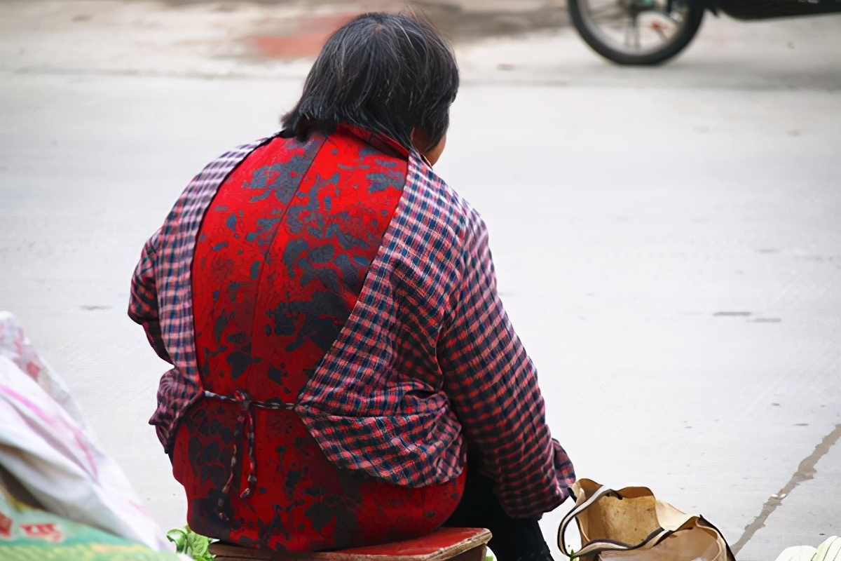 40岁每天吃叶酸有什么好处和坏处,如何补叶酸四种人不宜吃叶酸