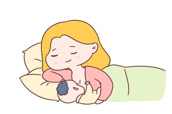 宝宝一吃母乳就睡觉，该不该叫醒他？这些回答告诉你