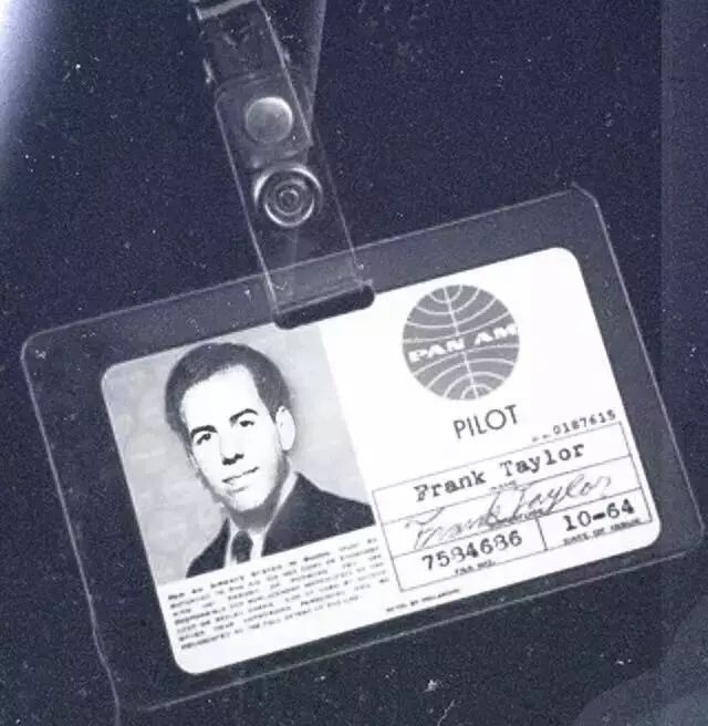 这个宇宙级*子骗**骗过了全世界,最终却败给了爱情!