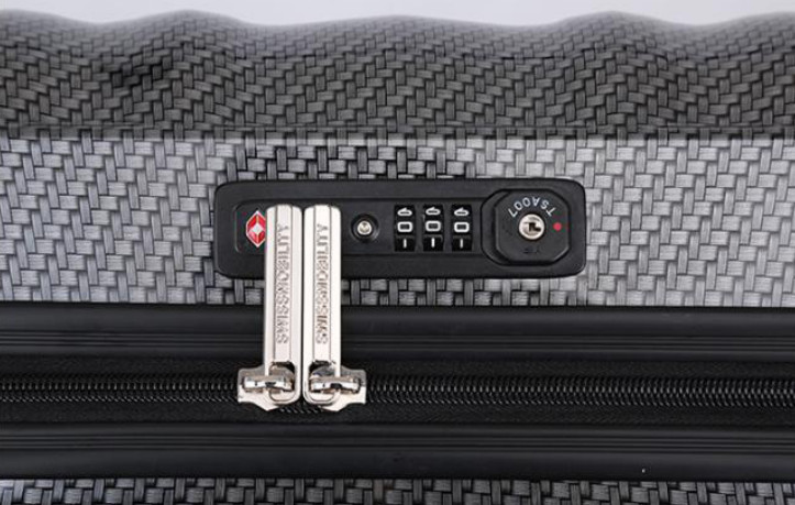 大牌明星都青睐的瑞士行李箱，疯狂4.2折