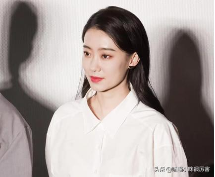 “耐老”只服8位明星，靠运动和自律，不打针不整容，越老越好看