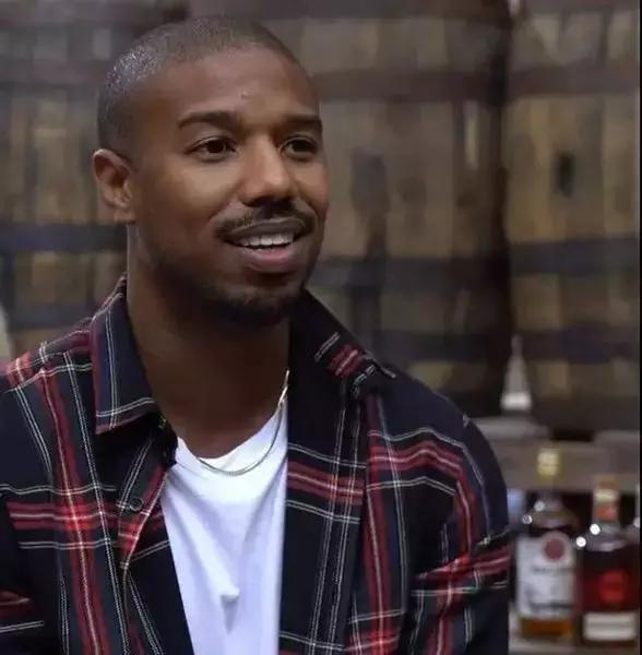 3.30新闻【一周要闻回顾】抖音打击贩卖高仿名牌类内容