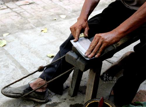 磨刀技巧大揭秘日本,磨刀的正确方法与技巧讲解图