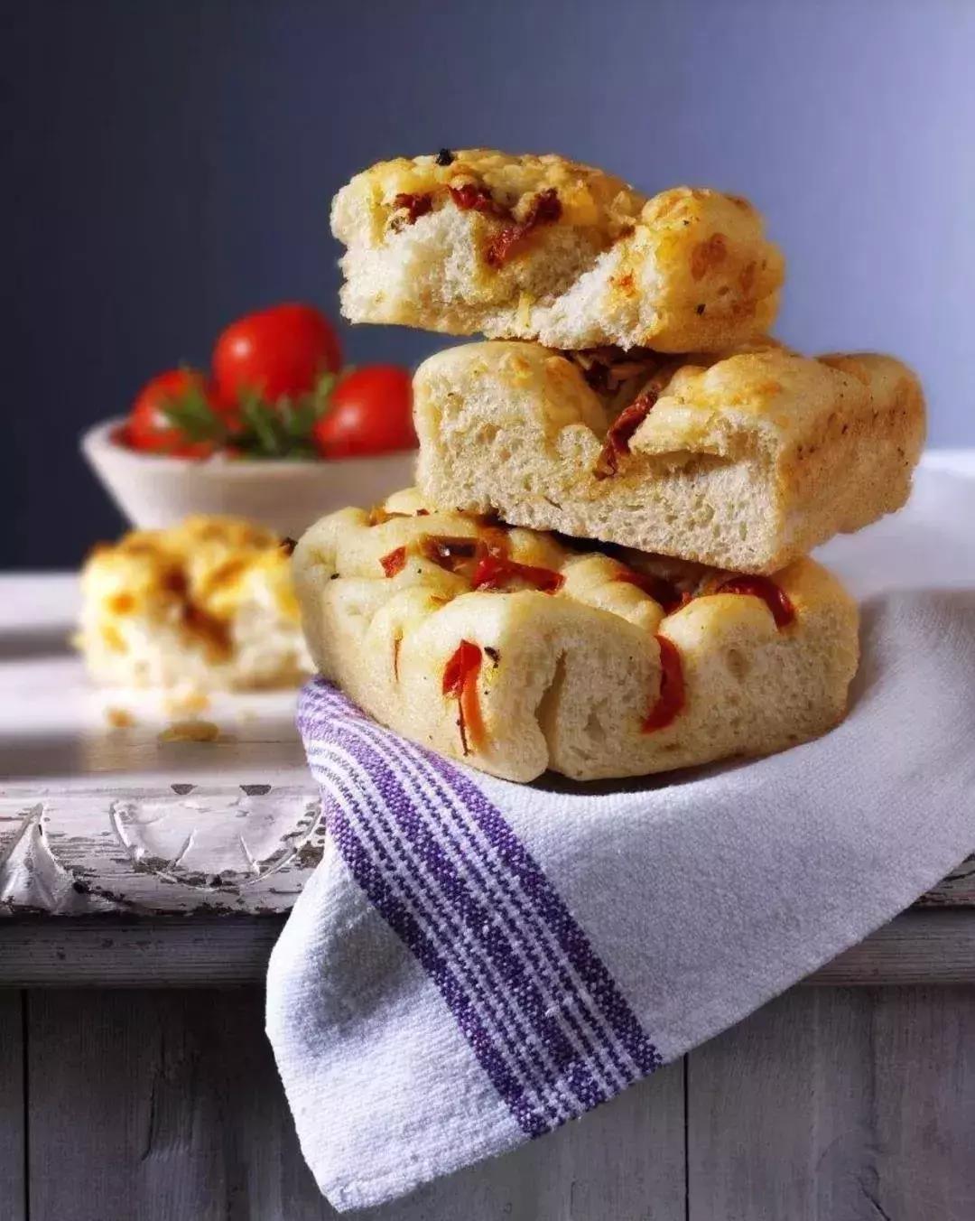 意大利是著名的时尚设计之国,意大利是真正的美食之都