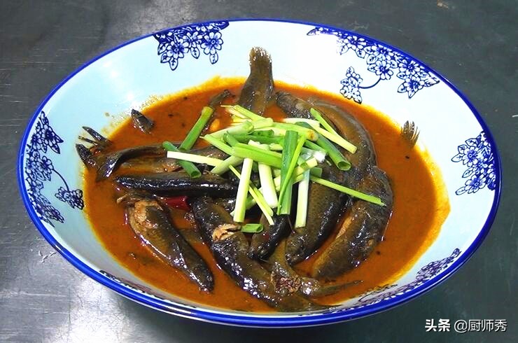 厨师教你泥鳅正确做法,麻辣泥鳅穿豆腐四川做法