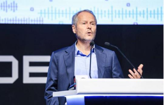 为了给玩家找个班上，育碧要开发区块链游戏！网友：挖矿模拟器？