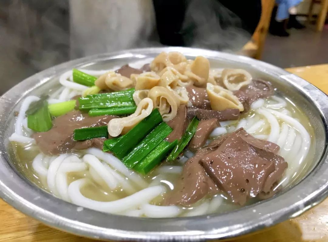 甘肃地震6.8级死亡人数现状,甘肃地震已致86人遇难新闻评价