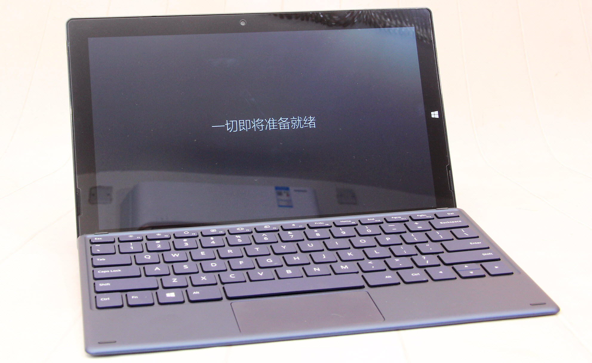 有它真的不看Surface了,省下至少一半的资金干点什么不行呢