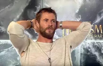 抖森三年没换鞋？LadyGaga豪宅养鸡？为了省钱简直丧心病狂......