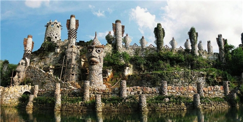 贵州小伙深山修行20年,贵州一男子隐居山林20余载