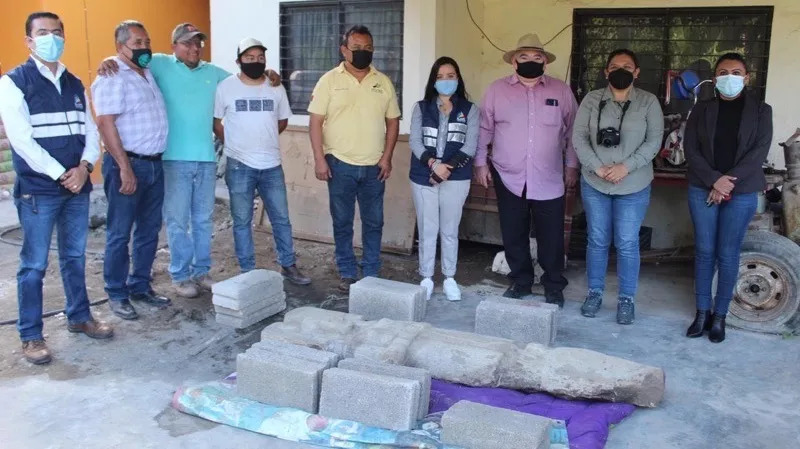 墨西哥女性雕像,墨西哥女雕像