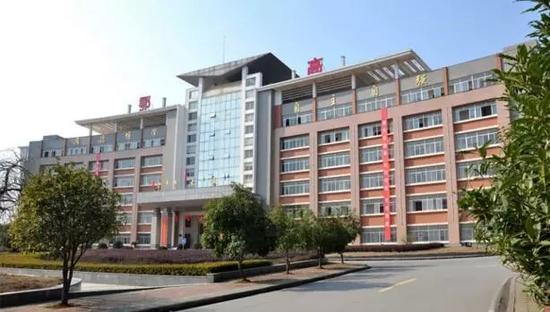 咸宁市华瑞香苑，城央华宅，纵享同惠醇熟商圈