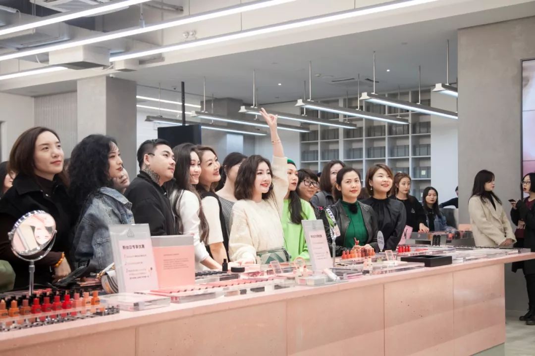 3ce旗舰店官方正品直播,3ce官方旗舰店是不是真的