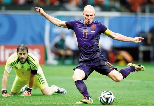 罗本最快射门纪录,罗本内切射门解析