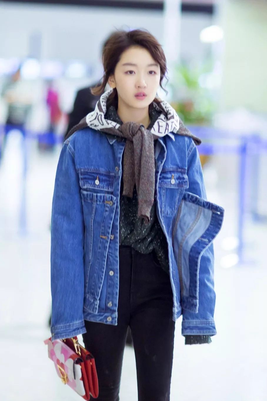 周冬雨变美女,周冬雨变好看了