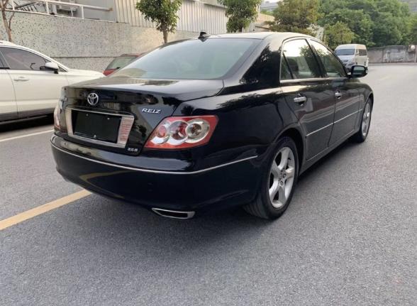 16万买辆二手锐志值吗,贵州小哥买豪车