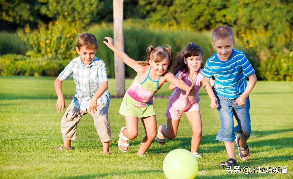 贾静雯的女儿眼睛是远视还是近视,贾静雯眼近视多少度