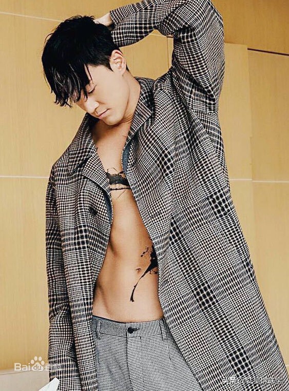 纠结在两难境地该如何抉择说说,老凤祥和六福珠宝哪个比较靠谱