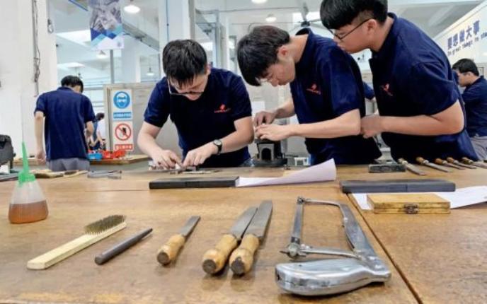 怎么样区分职高中专和技校,职高技校中专如何区分