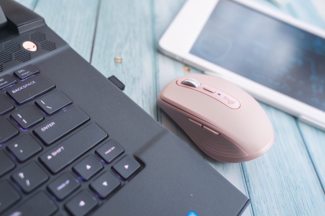 罗技鼠标mxanywhere3拆解,mxanywhere3与mxmaster3对比