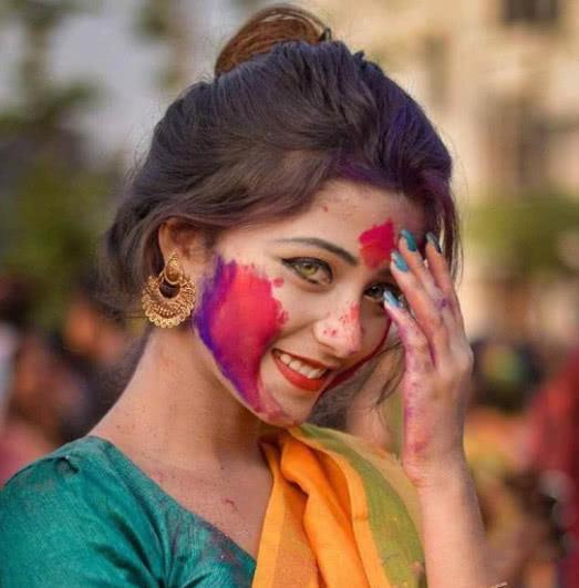 印度精灵眼女孩真实照片,印度精灵眼女孩爆红