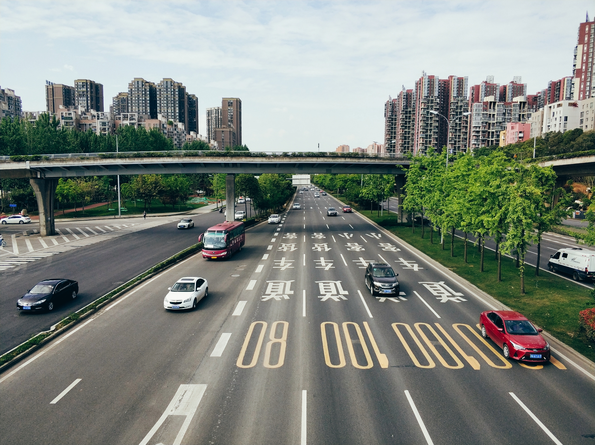 川藏线骑行从成都还是拉萨开始,318川藏线成都到拉萨骑行赛
