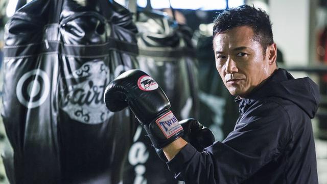 郑少秋与苗侨伟谁更帅,郑少秋周润发苗侨伟哪个更帅