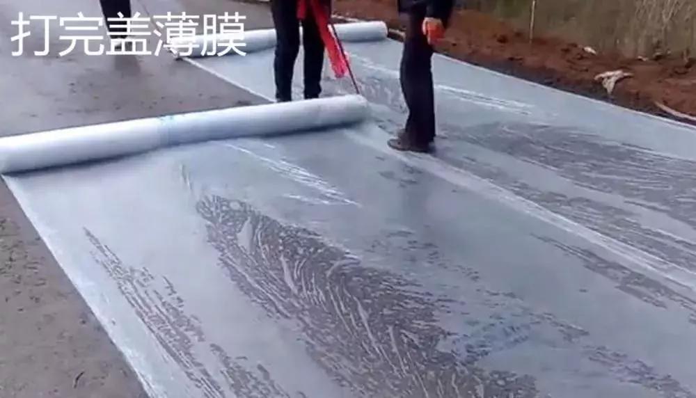 建房冬季混凝土养护,建房混凝土加什么更牢固