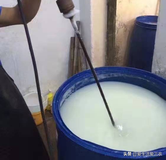 洗洁精办理小作坊利润多少,农村办个洗洁精加工厂有前途吗