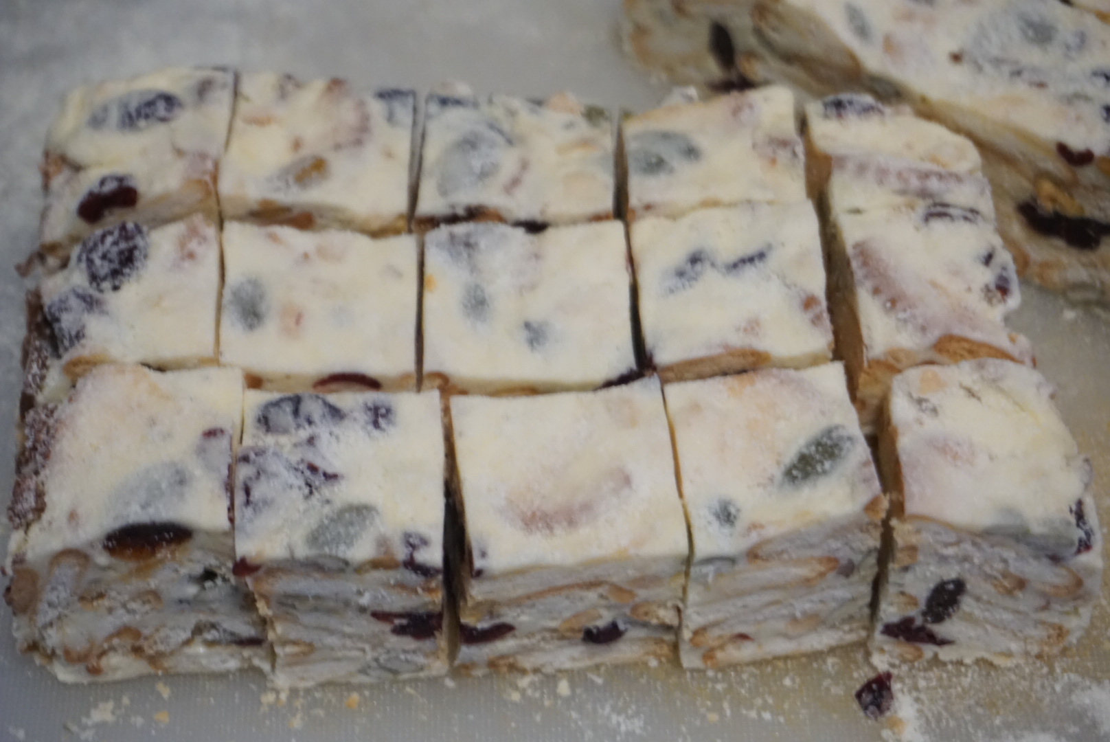 自己做的雪花酥为什么粘牙,雪花酥做出来粘牙是什么原因