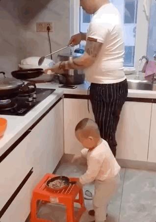 比养孩子还艰难,比照顾小孩还要累