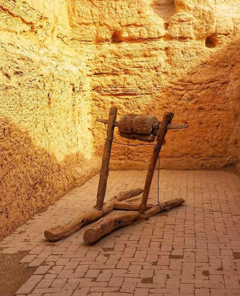 吐鲁番海拔这么低为什么没有水,吐鲁番属于什么特殊的地貌