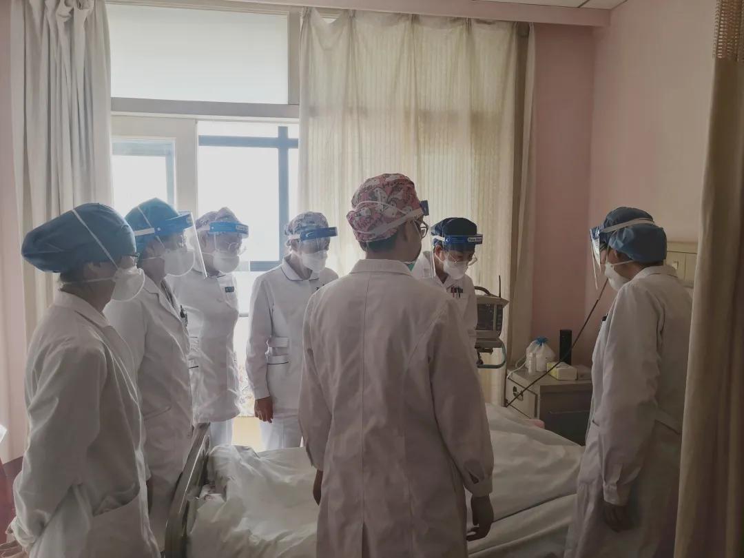 孕妇胃疼是胎儿缺氧吗,孕妇随时胃疼