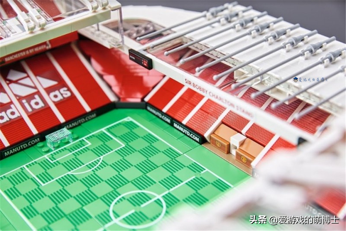 乐高曼联球场,乐高还原巴黎1比2曼城