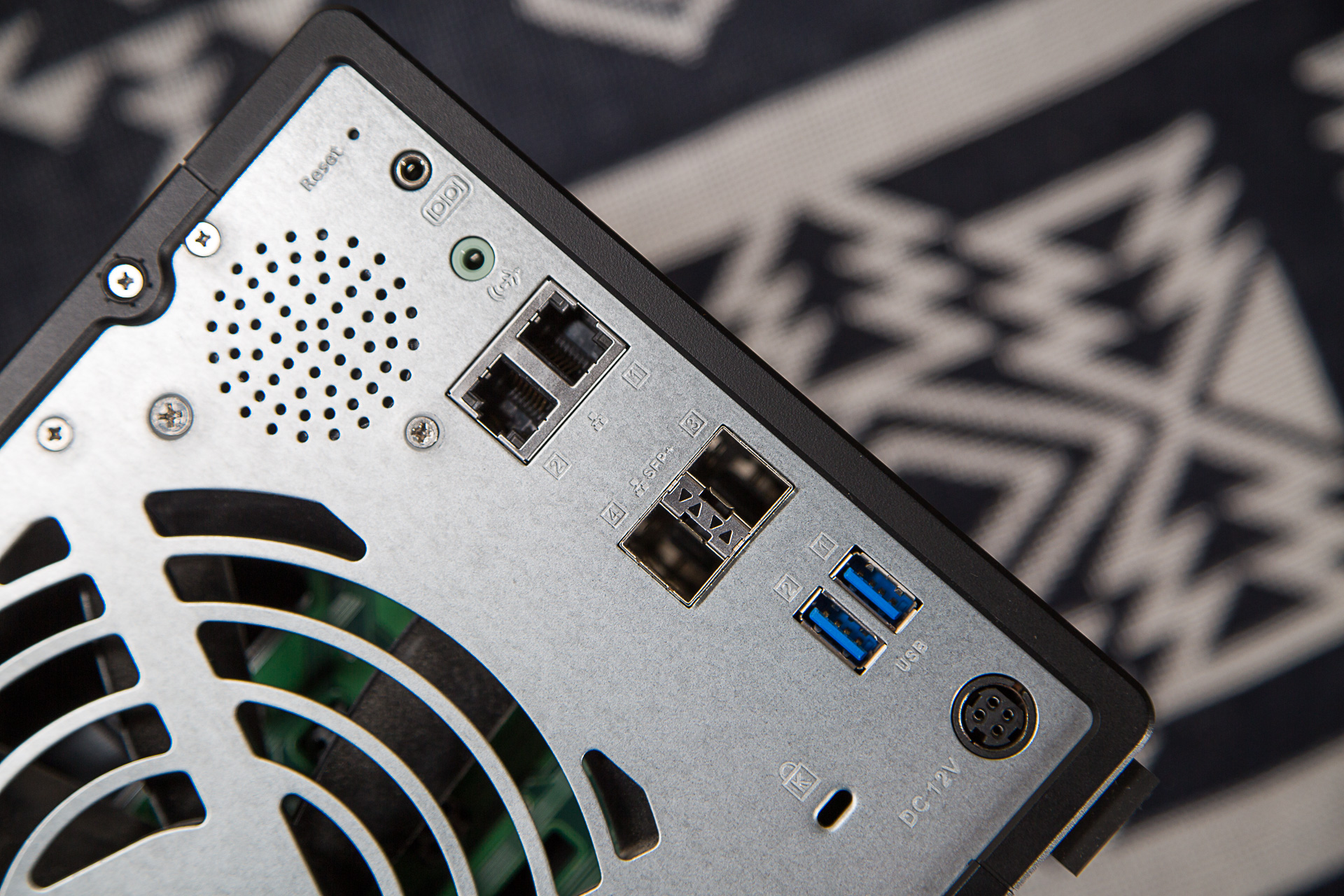 威联通qnapts-262c评测,威联通qnapts-253a参数