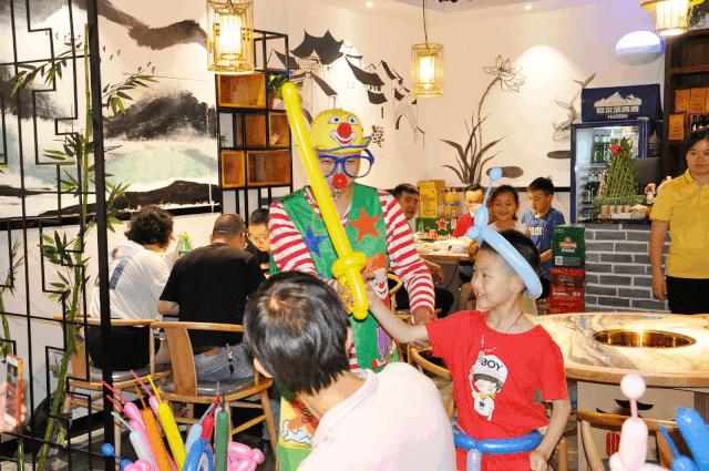 小龙虾店如何脱颖而出,小龙虾怎么拓展销路