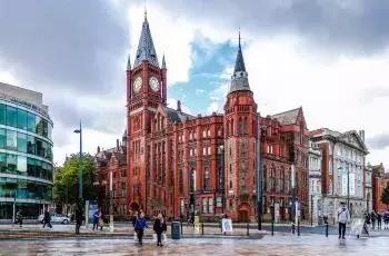 等一个人陪我去南京旅游,等一个人陪我去利物浦