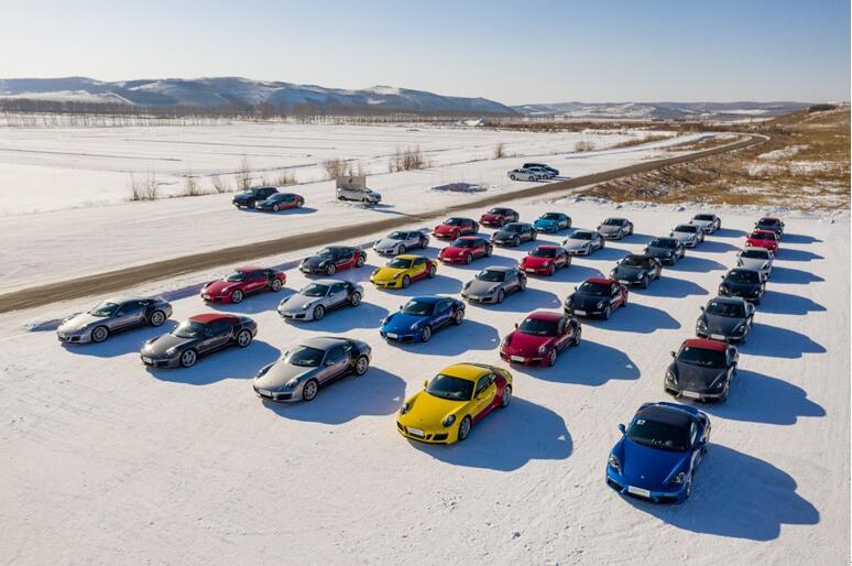 保时捷911turbos漂移,保时捷panamera雪地模式怎么开