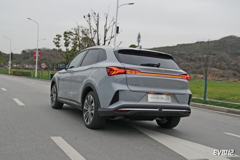 用实际行动诠释高品质服务,飞凡marvelr试驾