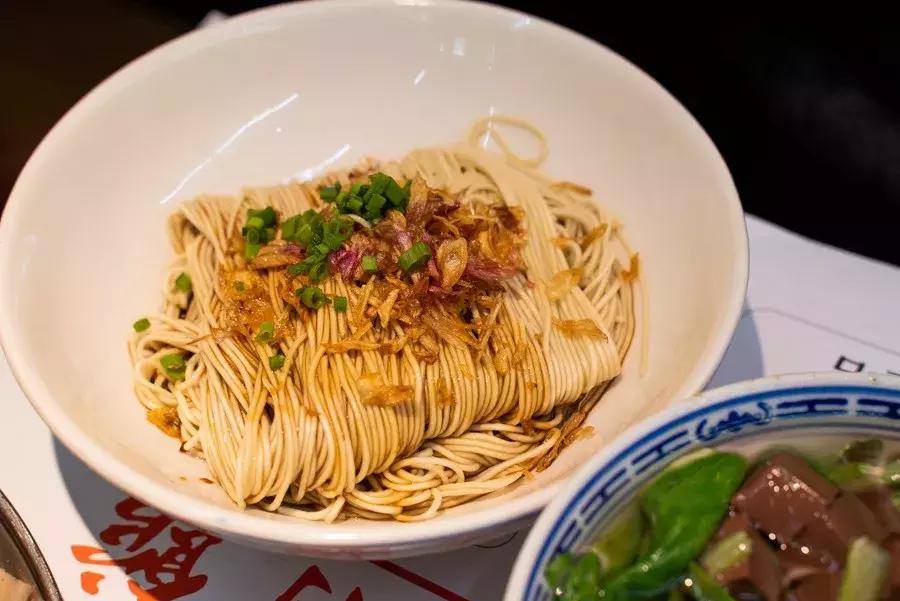 上海面馆沪西老弄堂地址,上海闸北区十大人气面馆