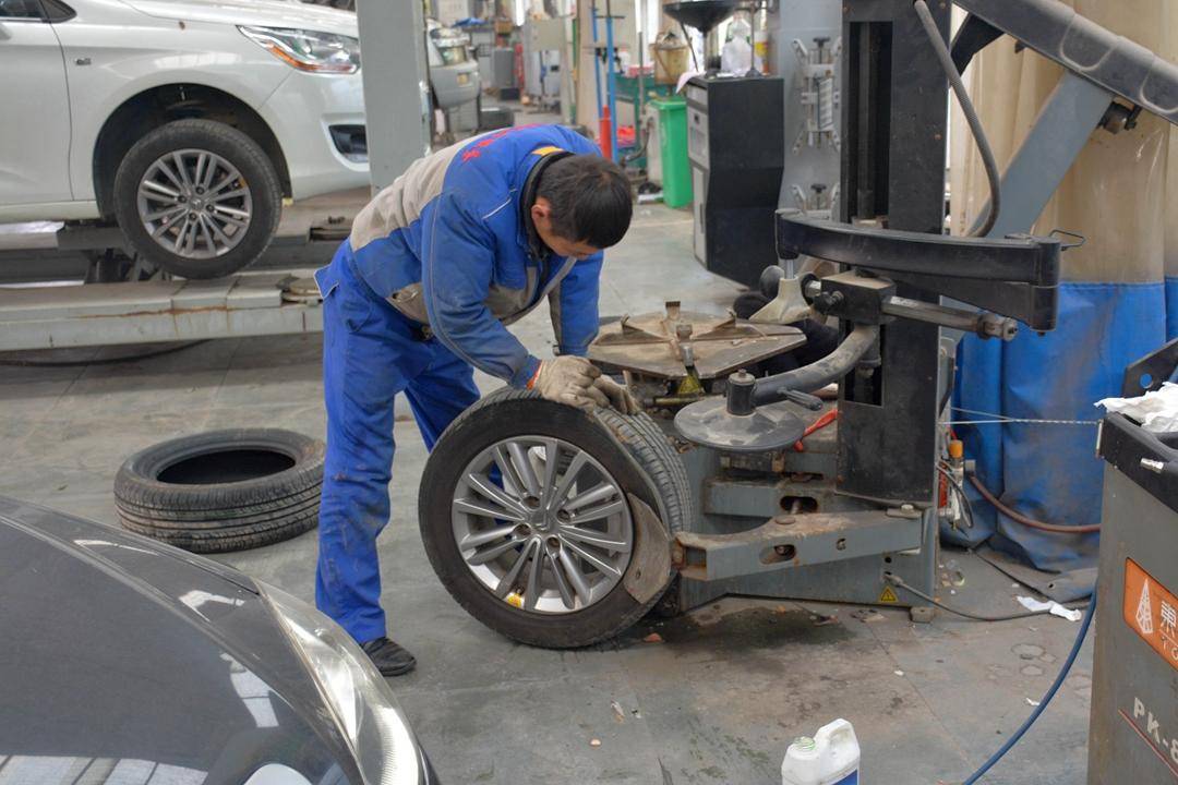 小米胎压监测,小米生态链胎压监测仪