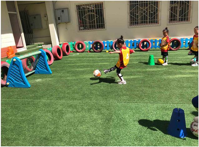 幼儿园毕业杯足球对抗赛,集宁娜荷芽幼儿园过六一