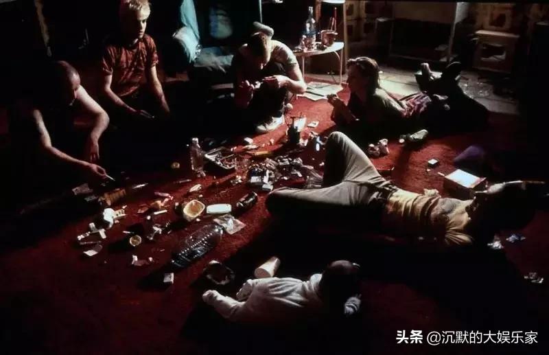 荒诞的黑色幽默全集,推荐10部国产经典黑色幽默电影