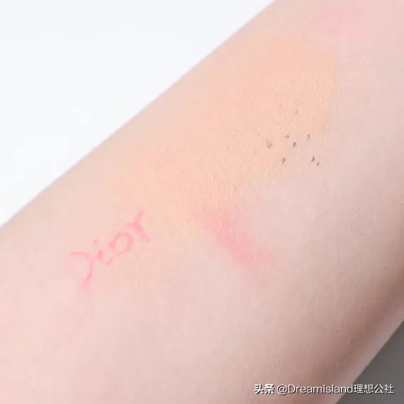 公认1000元左右贵妇级粉底液对比,带妆12小时的粉底液测评对比