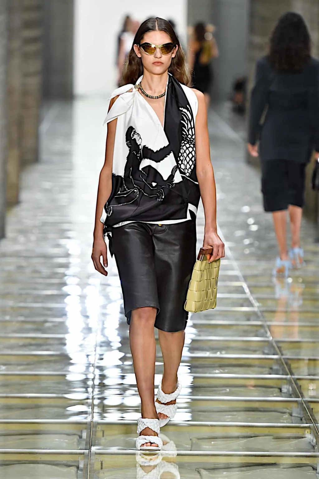 如果说夏天是水果味儿的，哈卷第一个赞成