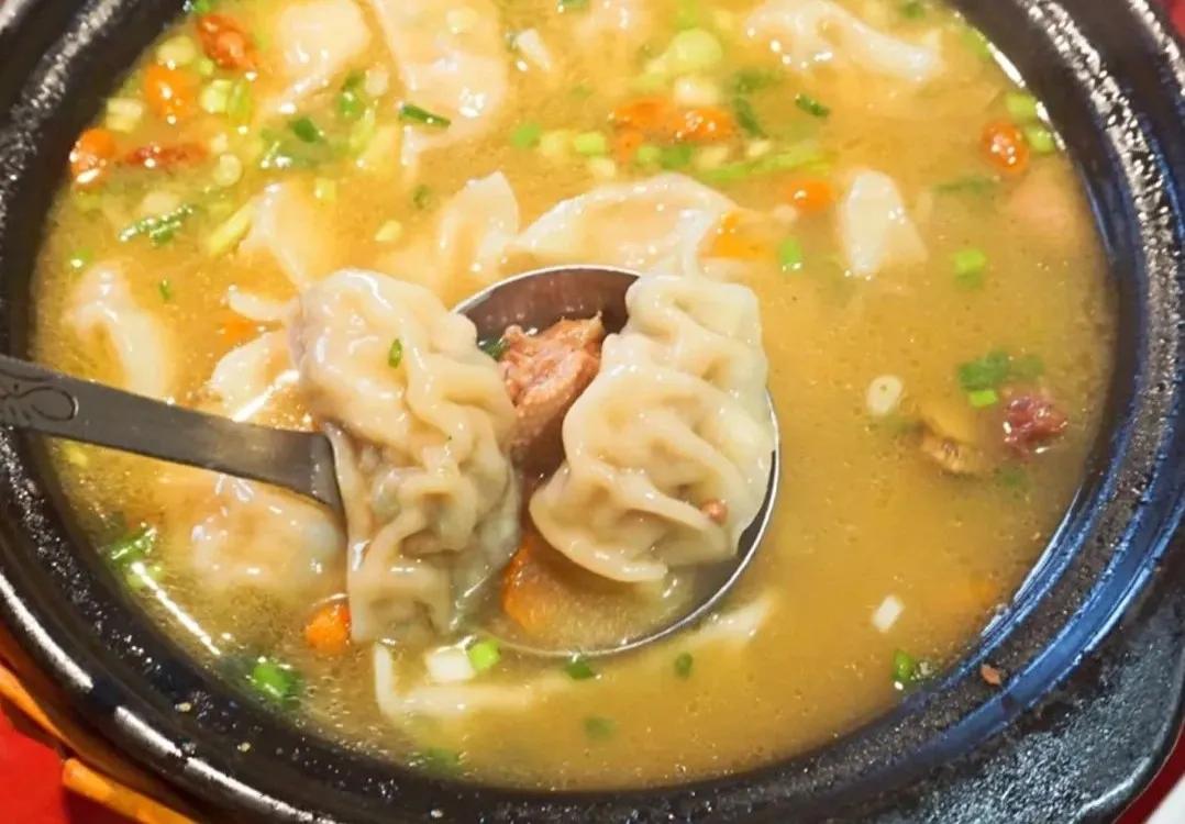 你可以说不好吃但不能说没吃饱,台州又好吃又好玩这句话对吗